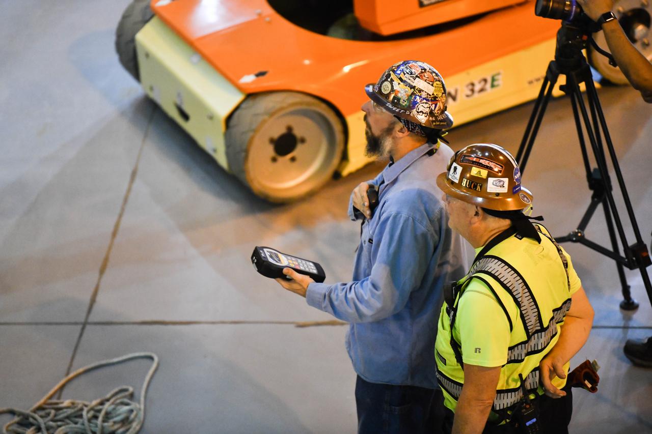 Technicians at NASA’s Michoud Assembly Facility in New Orleans rotated the engine section for NASA’s Space Launch System rocket from a vertical to horizontal position to prepare it for joining to the rest of the rocket’s core stage on Sept. 13. The engine section, which comprises the lowest portion of the 212-foot-tall stage, is the last major component to be horizontally integrated to the core stage. Michoud crews completed assembly on the flight hardware that will be used for Artemis I, the first lunar mission of SLS and NASA’s Orion spacecraft, on Aug. 29. The core stage’s two liquid propellant tanks and four RS-25 engines will produce more than 2 million pounds of thrust to send the SLS rocket and Orion on the Artemis lunar missions. The engine section houses the four RS-25 engines and includes vital systems for mounting, controlling and delivering fuel form the propellant tanks to the rocket’s engines.